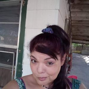 Meet your Posher, Sylvia